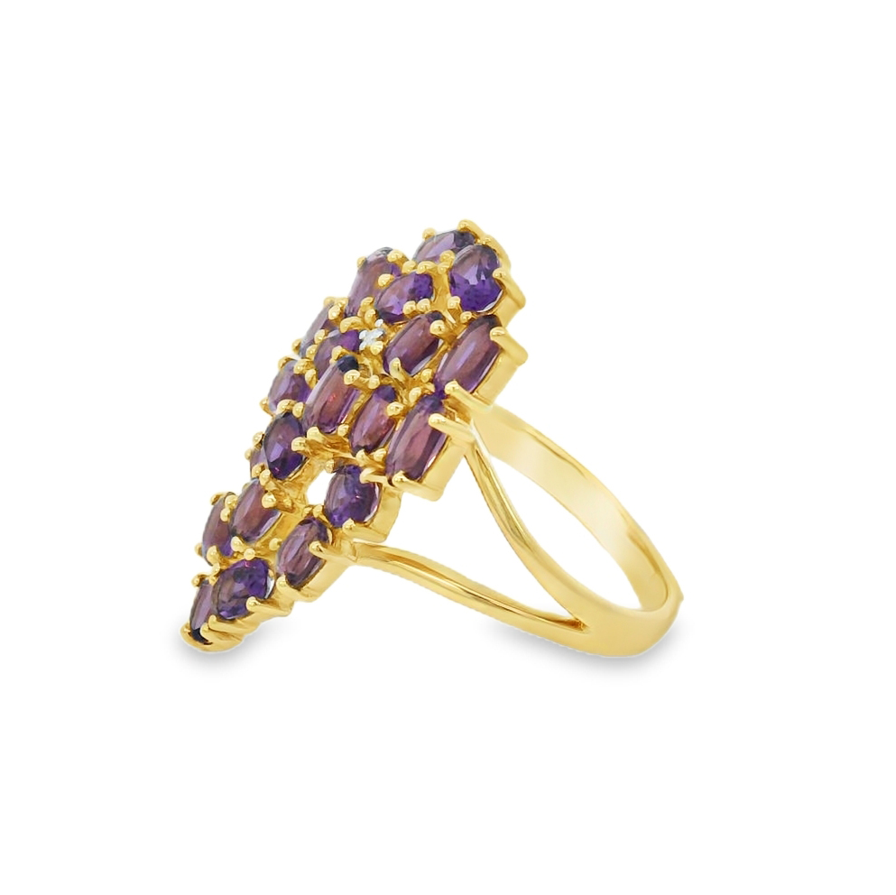 Диамантен пръстен с аметист и един диамант