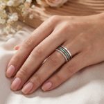 Пръстен бяло злато със зелени камъни EMERALD VEIL