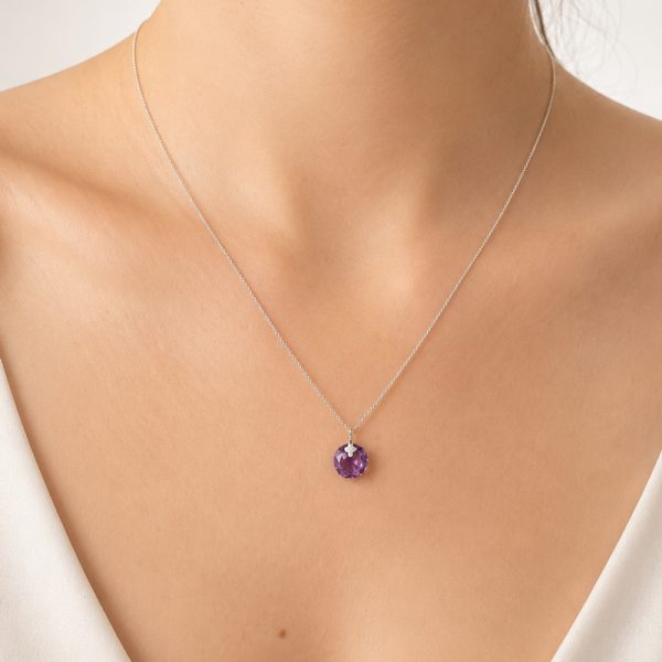 Златно колие с аметист Violet Clover от бяло злато