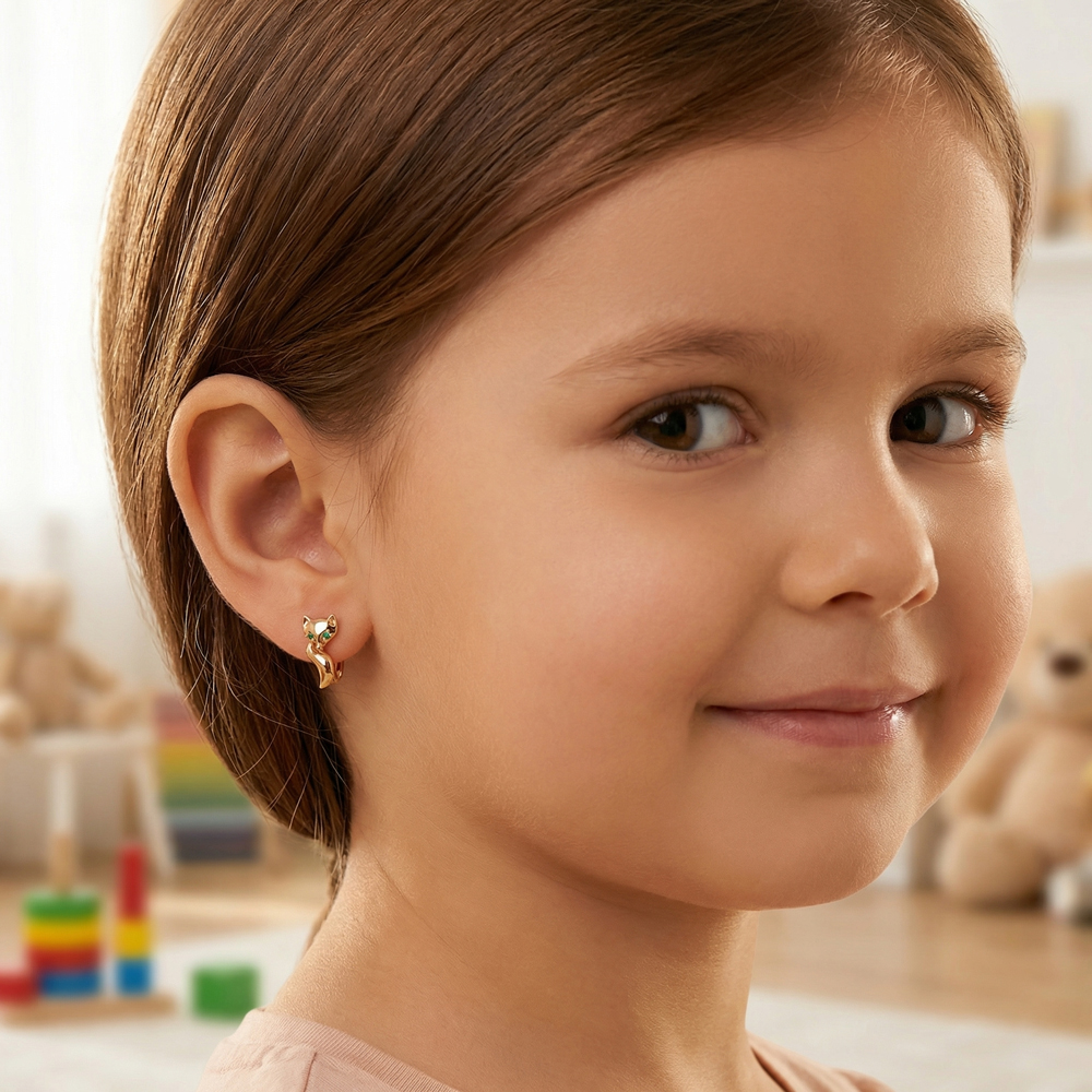 Златни детски обеци с изумруд лисички