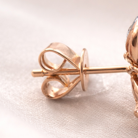 Златни обици от розово злато с диаманти