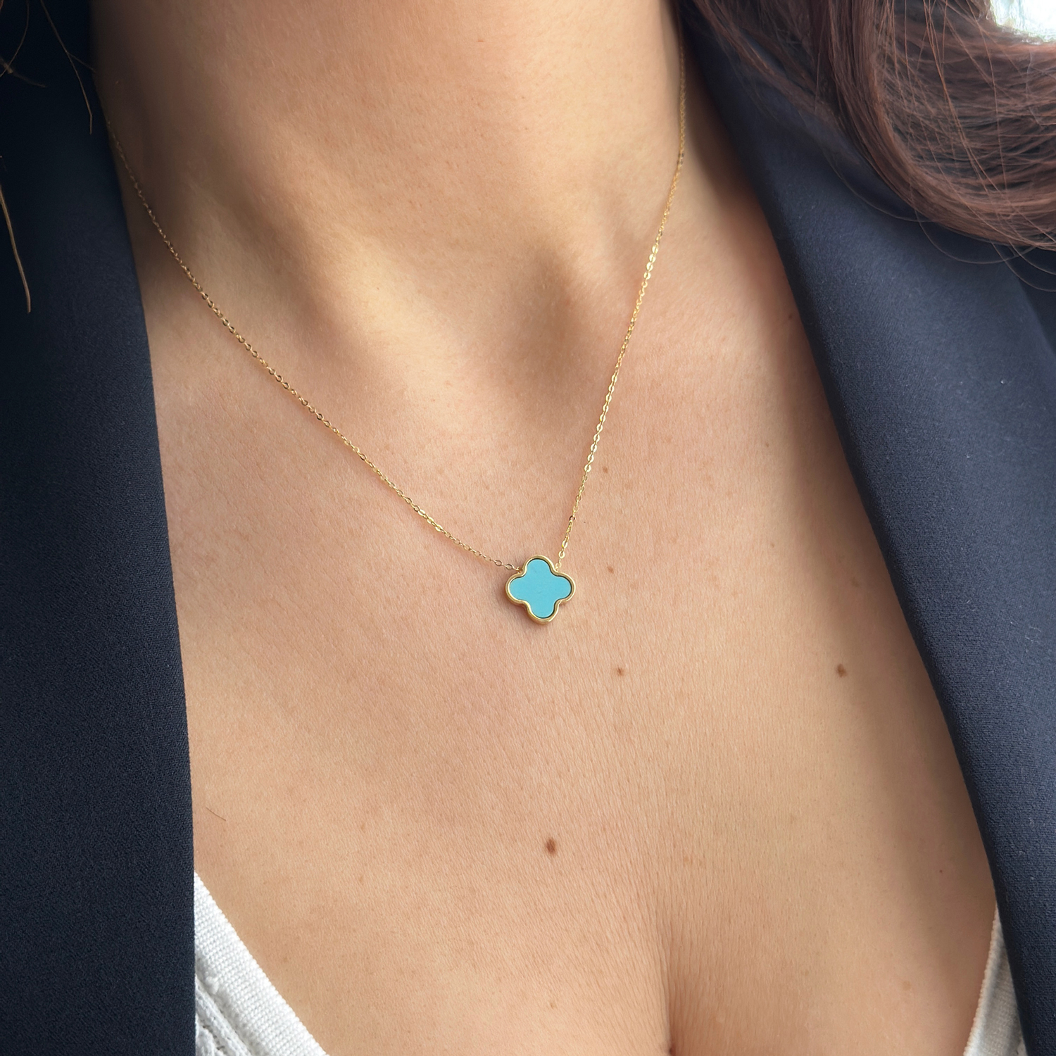 Златно колие жълто злато с детелинa CLOVER с камък тюркоаз Van Cleef .