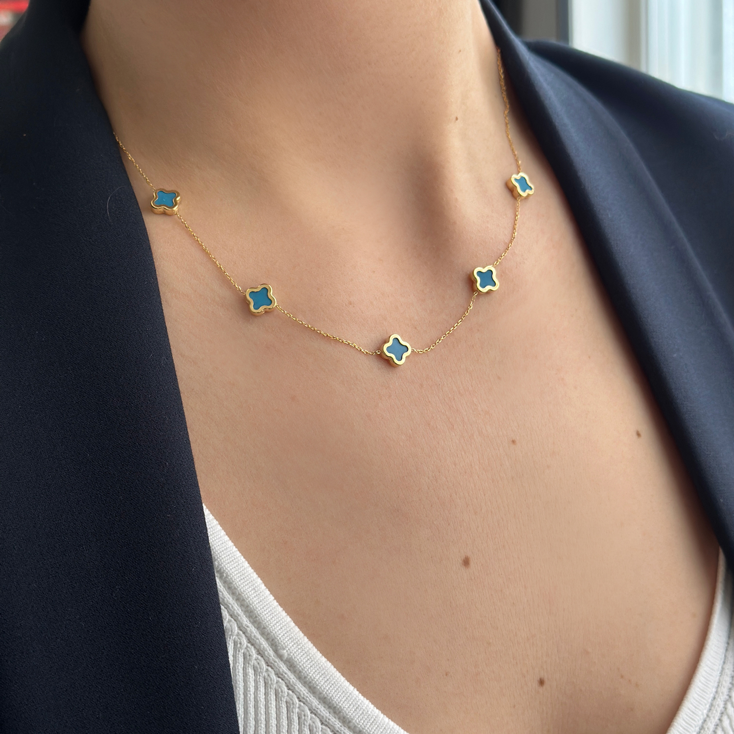 Колие жълто злато с детелини с тюркоаз CLOVER Van Cleef 3