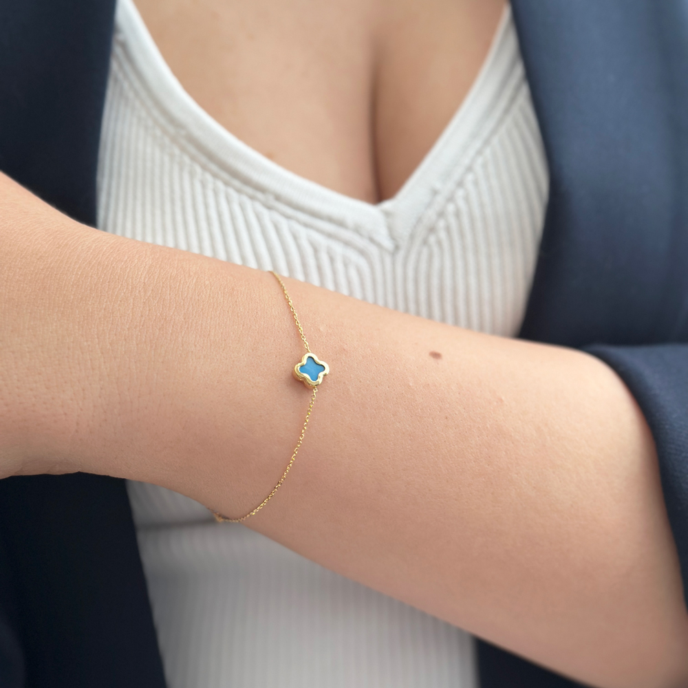 Златна гривна с детелина Clover с камък тюркоаз .