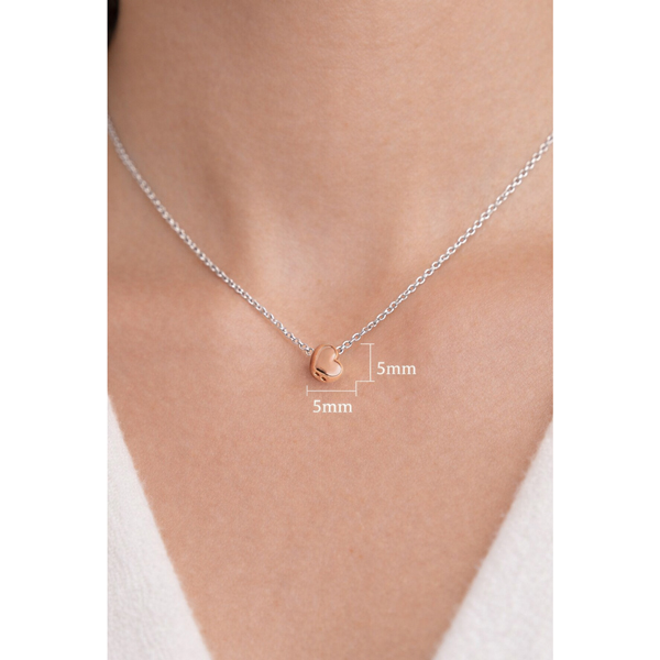 Бяло злато колие с малко сърце от розово злато