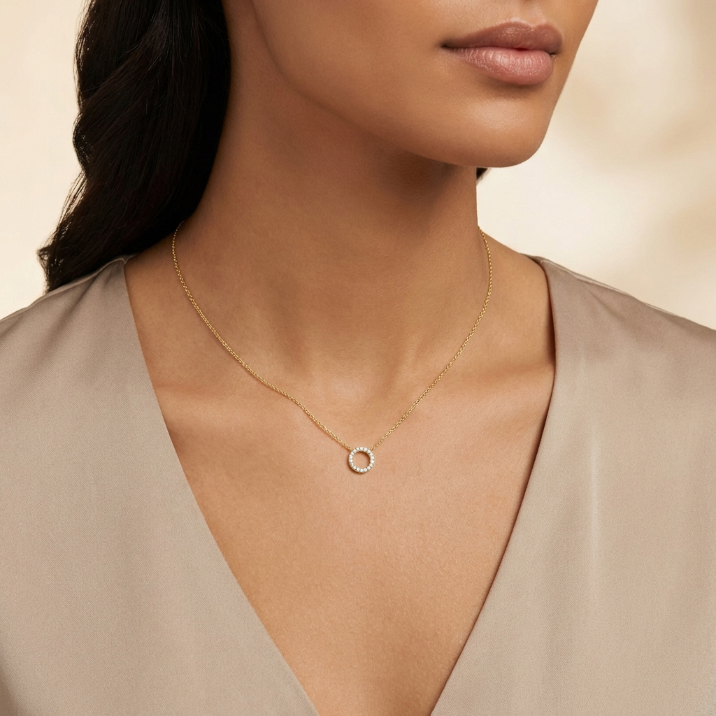 Колие жълто злато с кръг с камъни с циркон 3