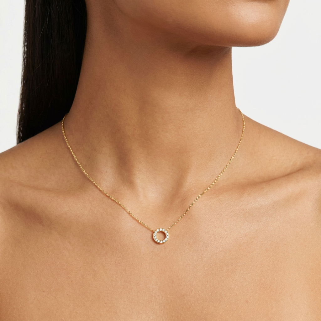 Колие жълто злато с кръг с камъни с циркон 3 5ъ