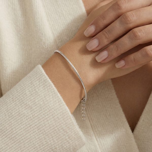 Гривна от бяло злато GOLD LINE – фина дамска гривна с елегантен дизайн 3