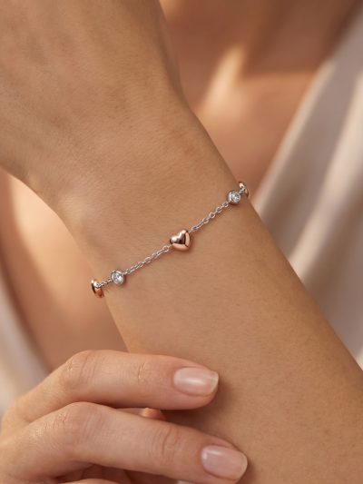 Нежни гривнички